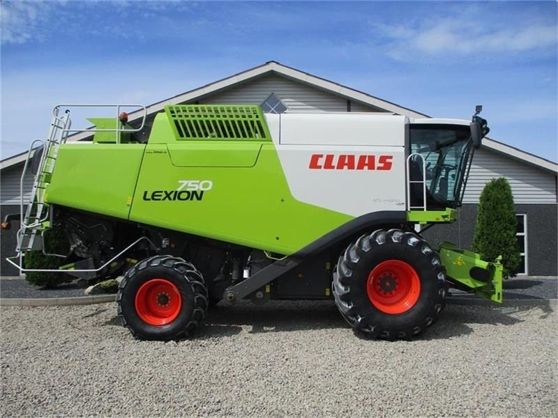 Claas LEXION 750 Gårdmaskine med kun 1480timer og V900 s - Зерноуборочный комбайн: фото 2 Claas LEXION 750 Gårdmaskine med kun 1480timer og V900 s - Зерноуборочный комбайн: фото 2