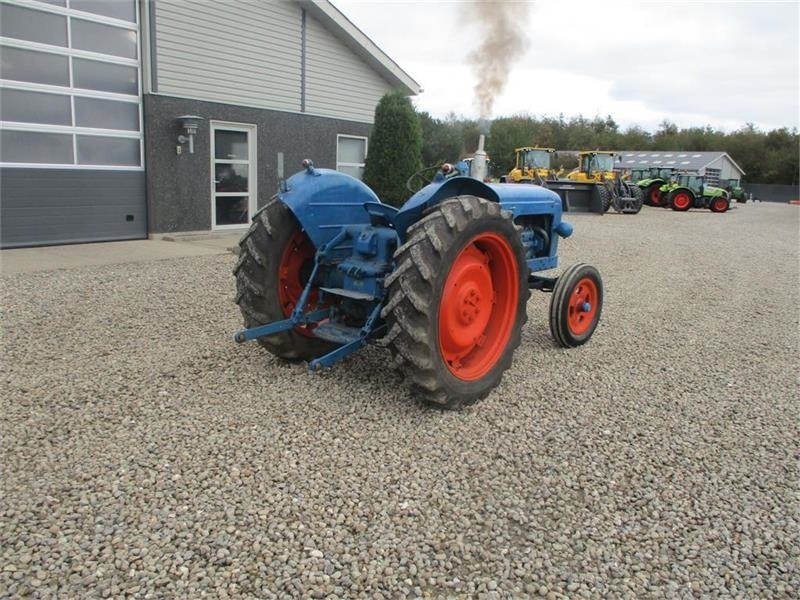 Fordson Major Diesel traktor  - Трактор: фото 4 Fordson Major Diesel traktor  - Трактор: фото 4