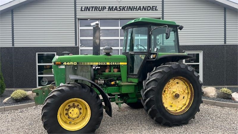 John Deere 4450 med 7,6L motor - Трактор: фото 1 John Deere 4450 med 7,6L motor - Трактор: фото 1