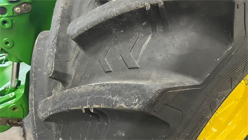 John Deere 7280R Næsten nye dæk, Autopower og frontlift samt - Трактор: фото 3 John Deere 7280R Næsten nye dæk, Autopower og frontlift samt - Трактор: фото 3