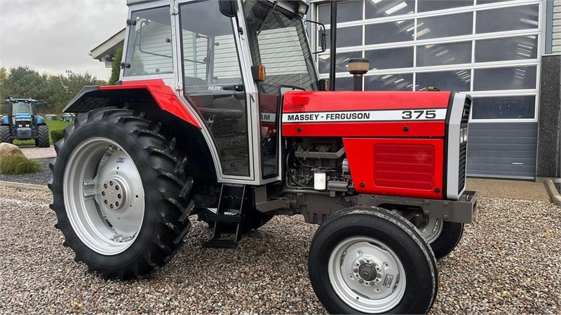 Massey Ferguson 375 DEN ER SOM NY! Hi-Line model med fyldt service - Трактор: фото 5 Massey Ferguson 375 DEN ER SOM NY! Hi-Line model med fyldt service - Трактор: фото 5