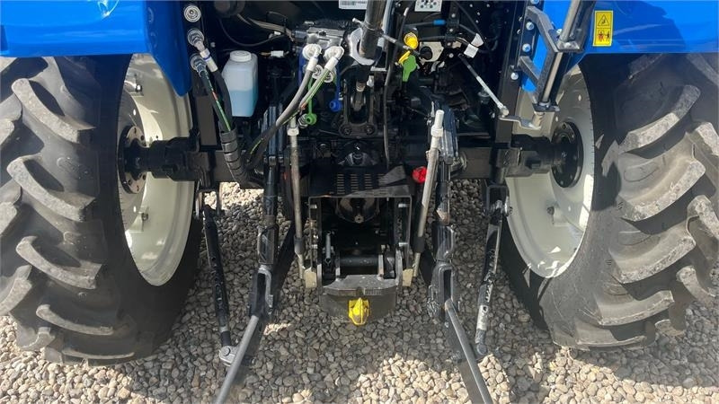 New Holland T4.75 S Med frontlift - Трактор: фото 5 New Holland T4.75 S Med frontlift - Трактор: фото 5