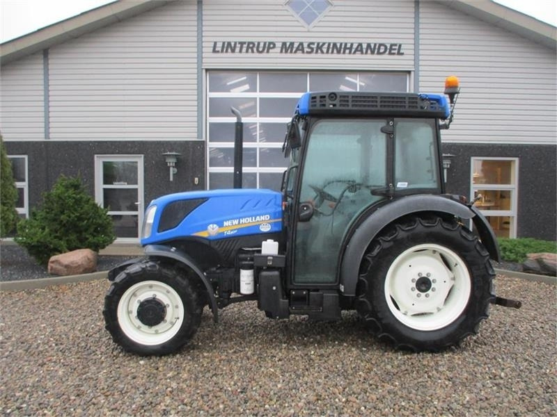 New Holland T4.80 F SuperSteear med aircondition og koblingsfr - Трактор: фото 1 New Holland T4.80 F SuperSteear med aircondition og koblingsfr - Трактор: фото 1