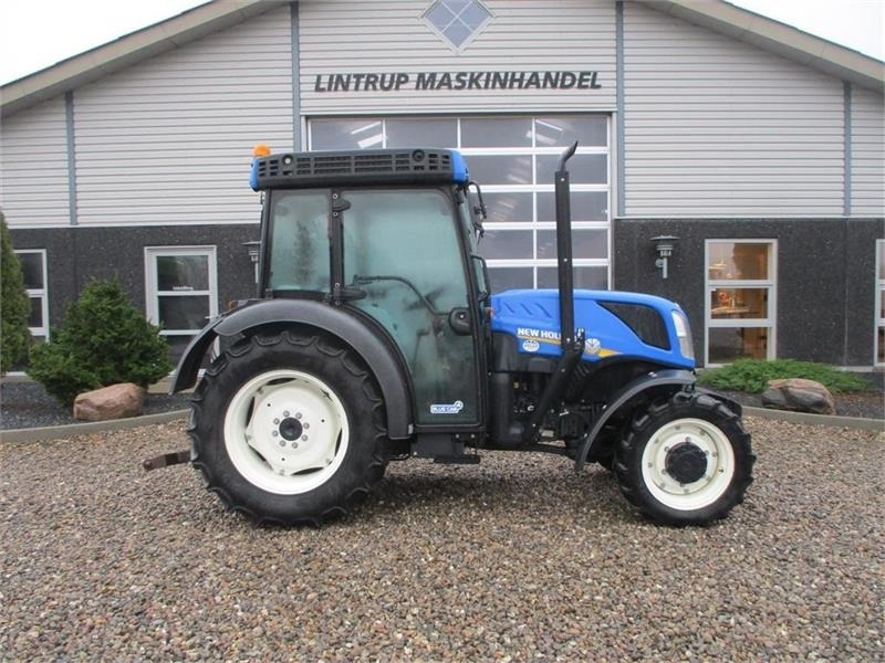 New Holland T4.80 F SuperSteear med aircondition og koblingsfr - Трактор: фото 2 New Holland T4.80 F SuperSteear med aircondition og koblingsfr - Трактор: фото 2