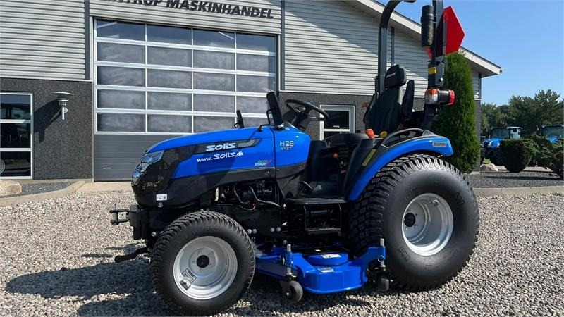 Solis 26 HST Hydrostat Turf hjul og klipperbord - Коммунальный трактор: фото 2 Solis 26 HST Hydrostat Turf hjul og klipperbord - Коммунальный трактор: фото 2