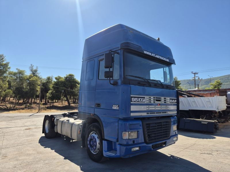 DAF XF 480 DAF XF.480 4X2 Super Space Intarder - Тягач: фото 1 DAF XF 480 DAF XF.480 4X2 Super Space Intarder - Тягач: фото 1