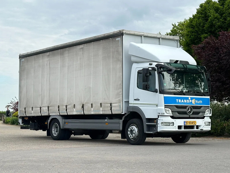 Mercedes-Benz Atego 1218 bakwagen met laadklep 2000kg! - Грузовик с закрытым кузовом: фото 1 Mercedes-Benz Atego 1218 bakwagen met laadklep 2000kg! - Грузовик с закрытым кузовом: фото 1