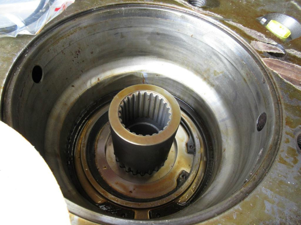 Bomag 05901806R - 05901319R - Бортовой редуктор для Строительной техники: фото 2 Bomag 05901806R - 05901319R - Бортовой редуктор для Строительной техники: фото 2