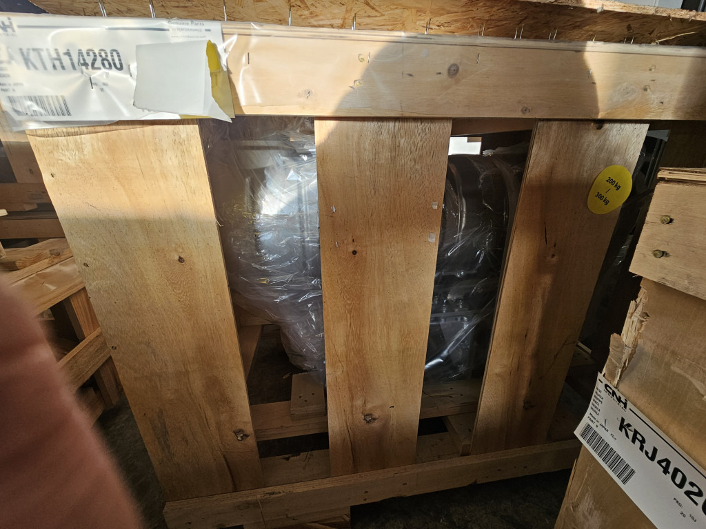 Case KTH14280 - Глушитель для Строительной техники: фото 3 Case KTH14280 - Глушитель для Строительной техники: фото 3