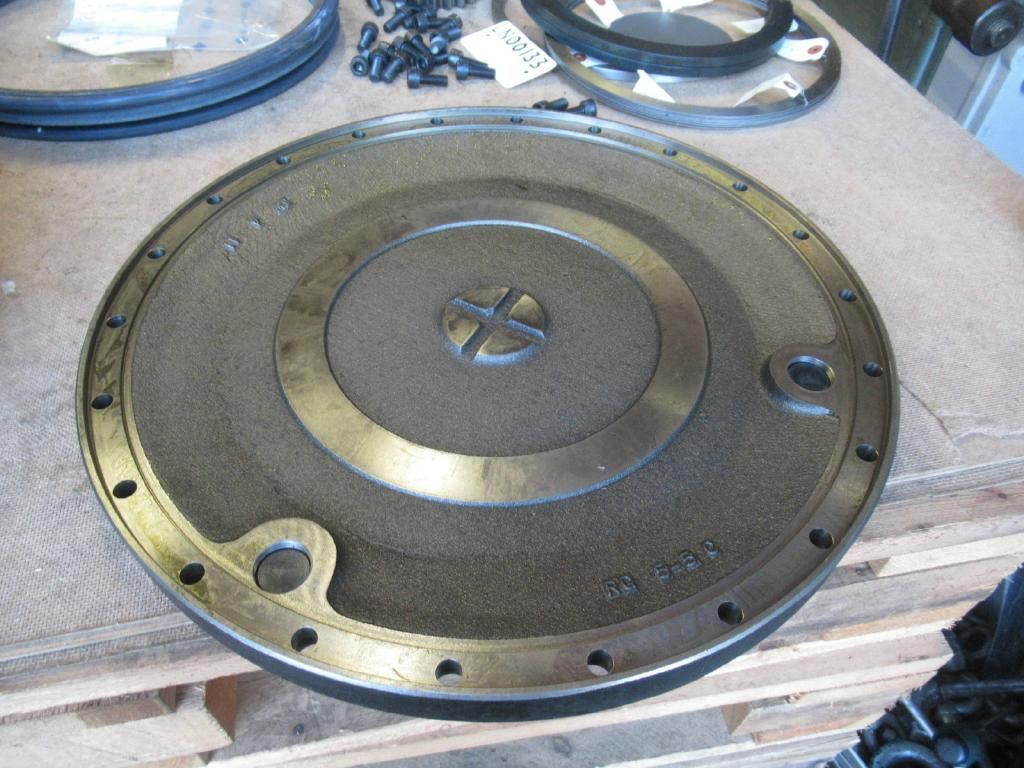 Case LN00133 - LN00092 - Бортовой редуктор для Строительной техники: фото 3 Case LN00133 - LN00092 - Бортовой редуктор для Строительной техники: фото 3