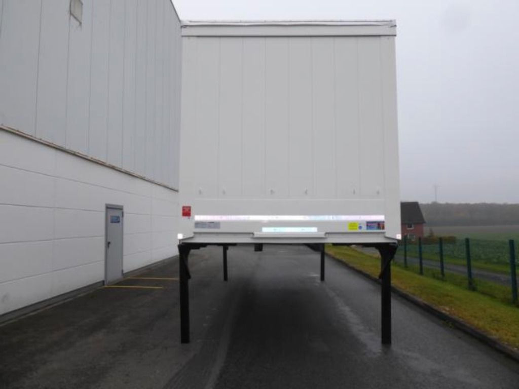 Krone Heck mit Portaltüren - Тентованный кузов: фото 3 Krone Heck mit Portaltüren - Тентованный кузов: фото 3