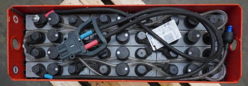 GRUMA 24 Volt 2 PzS 250 Ah - Аккумулятор: фото 3 GRUMA 24 Volt 2 PzS 250 Ah - Аккумулятор: фото 3