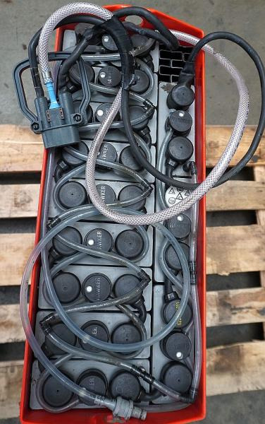 HAWKER 24 Volt 3 PzB 225 Ah - Аккумулятор: фото 3 HAWKER 24 Volt 3 PzB 225 Ah - Аккумулятор: фото 3