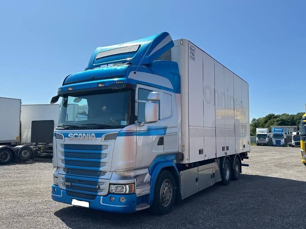 Scania R580LB6X2*4MNB serie nr 2306 - Грузовик с закрытым кузовом: фото 1 Scania R580LB6X2*4MNB serie nr 2306 - Грузовик с закрытым кузовом: фото 1