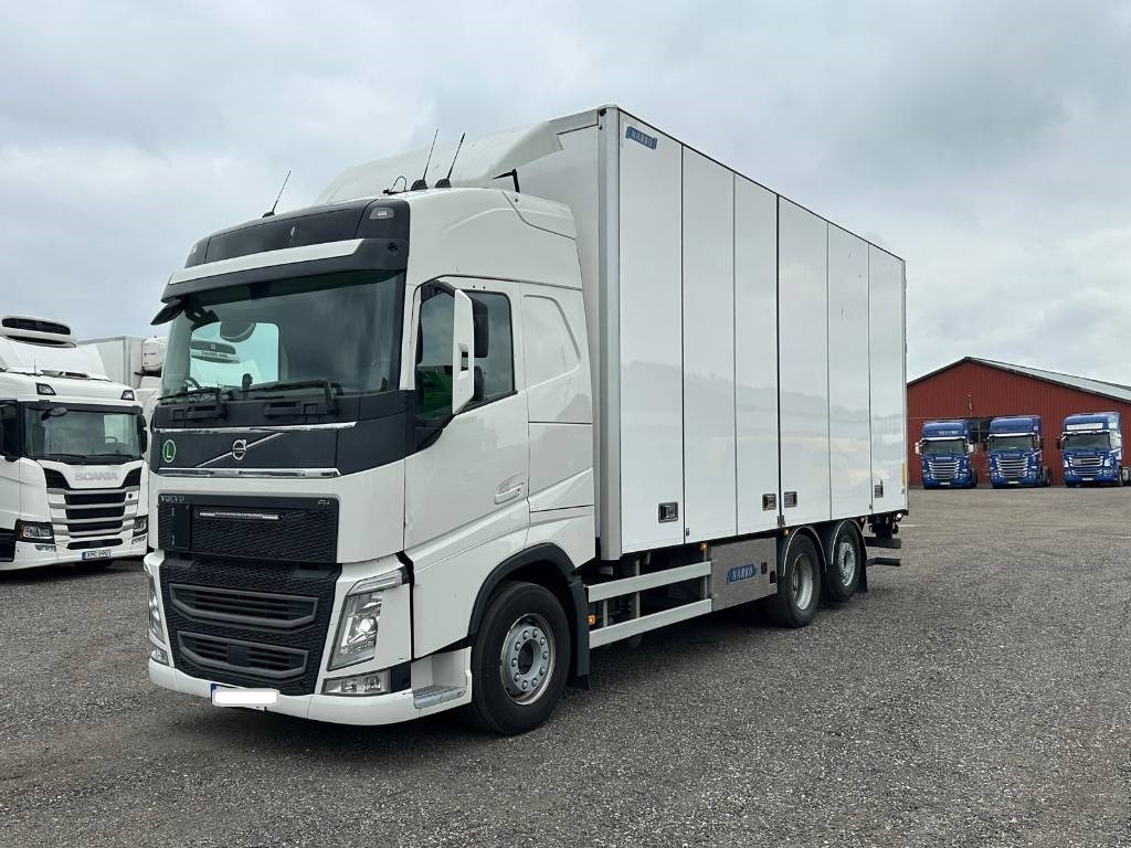 Volvo FH 500 serie 0550 - Грузовик с закрытым кузовом: фото 1 Volvo FH 500 serie 0550 - Грузовик с закрытым кузовом: фото 1