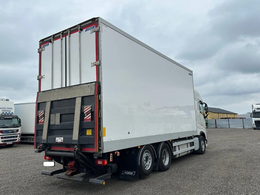 Volvo FH 500 serie 0550 - Грузовик с закрытым кузовом: фото 2 Volvo FH 500 serie 0550 - Грузовик с закрытым кузовом: фото 2