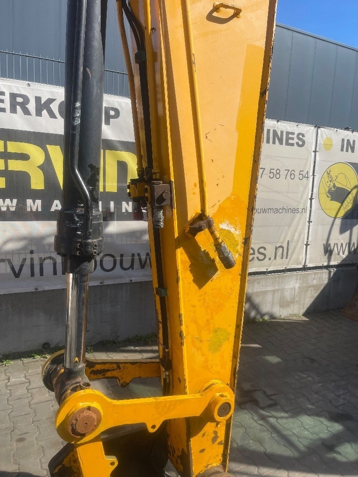 JCB JS 175 W - Колёсный экскаватор: фото 4 JCB JS 175 W - Колёсный экскаватор: фото 4