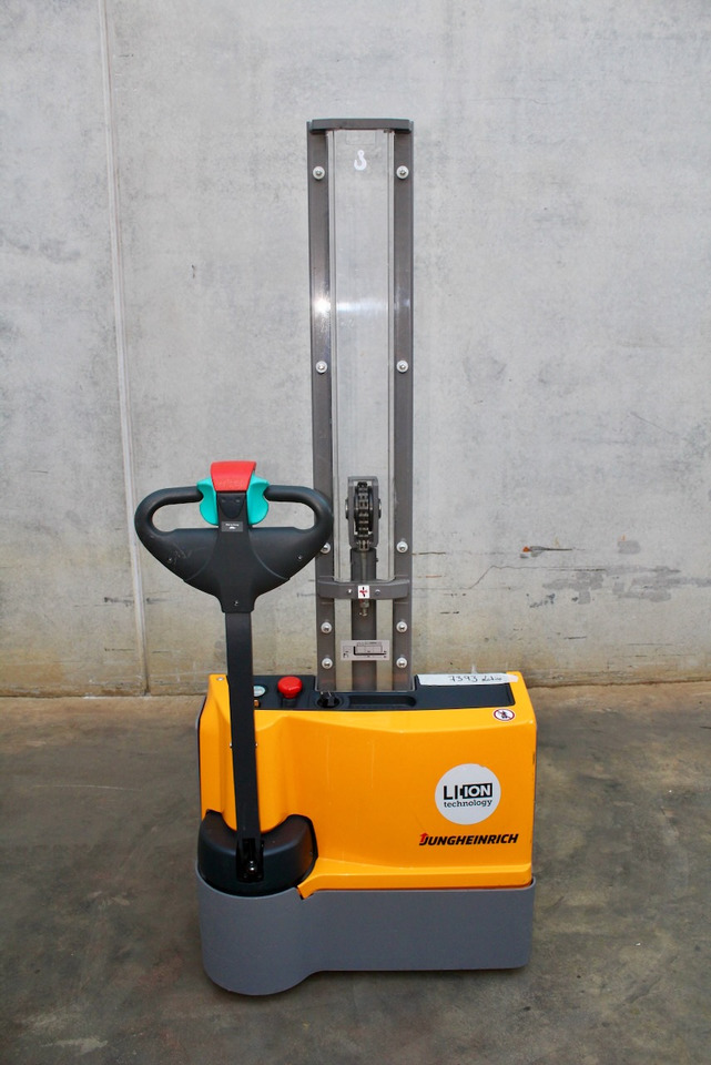 Jungheinrich EJC M10 154 E LI-ION - Штабелер: фото 5 Jungheinrich EJC M10 154 E LI-ION - Штабелер: фото 5