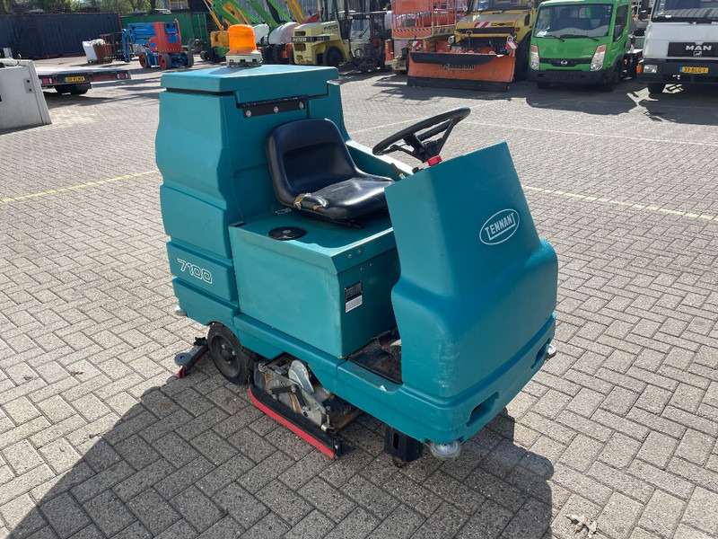 TENNANT 7100 - Поломоечная машина: фото 4 TENNANT 7100 - Поломоечная машина: фото 4