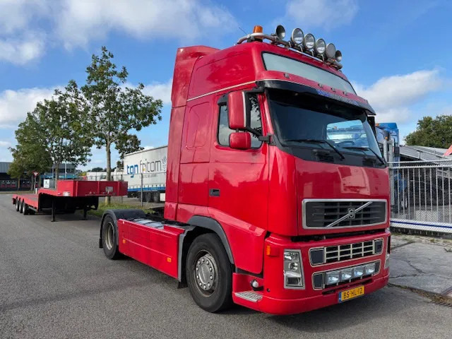 Volvo FH 12 480 Globe XL Euro 5 7B chassis tyres new - Тягач: фото 3 Volvo FH 12 480 Globe XL Euro 5 7B chassis tyres new - Тягач: фото 3