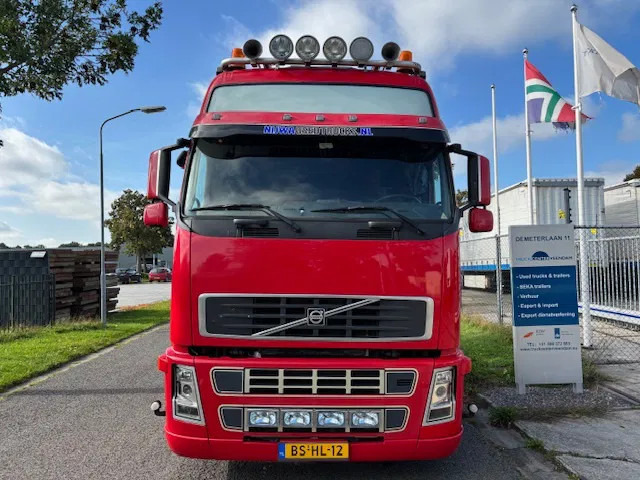 Volvo FH 12 480 Globe XL Euro 5 7B chassis tyres new - Тягач: фото 2 Volvo FH 12 480 Globe XL Euro 5 7B chassis tyres new - Тягач: фото 2