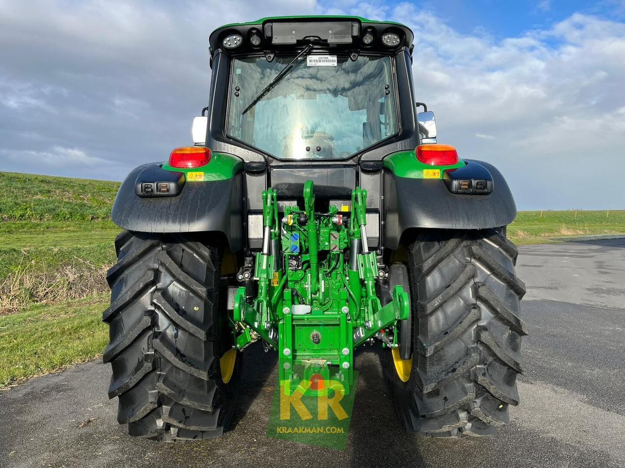 John Deere 6120M - Трактор: фото 4 John Deere 6120M - Трактор: фото 4