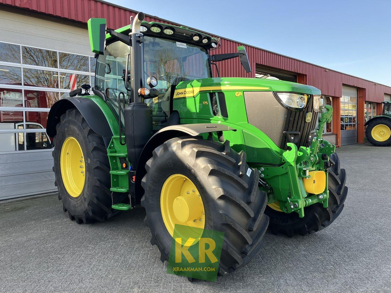 John Deere 6R 175  - Трактор: фото 2 John Deere 6R 175  - Трактор: фото 2