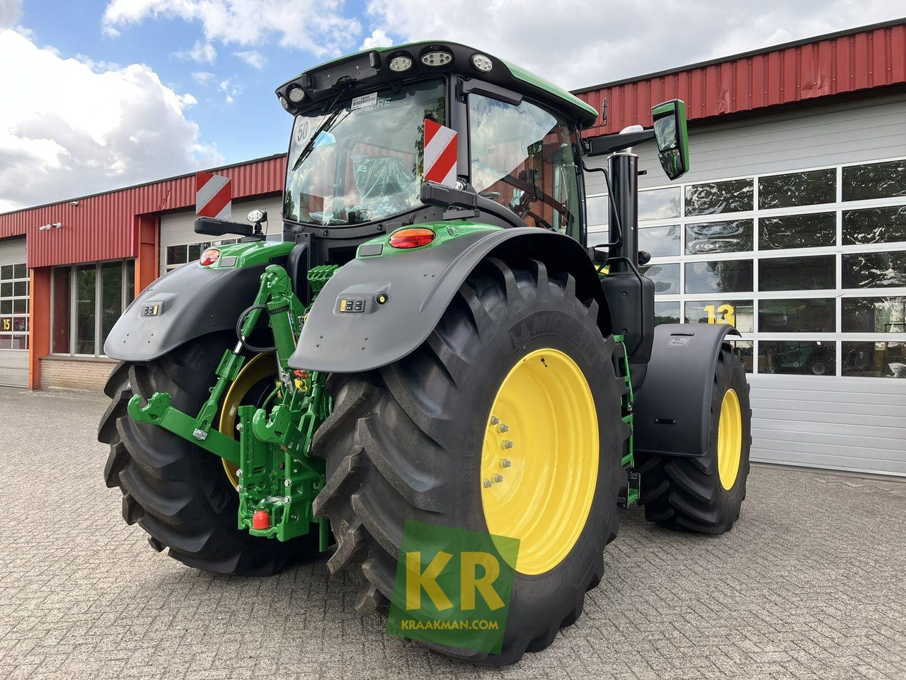 John Deere 6R 230  - Трактор: фото 3 John Deere 6R 230  - Трактор: фото 3