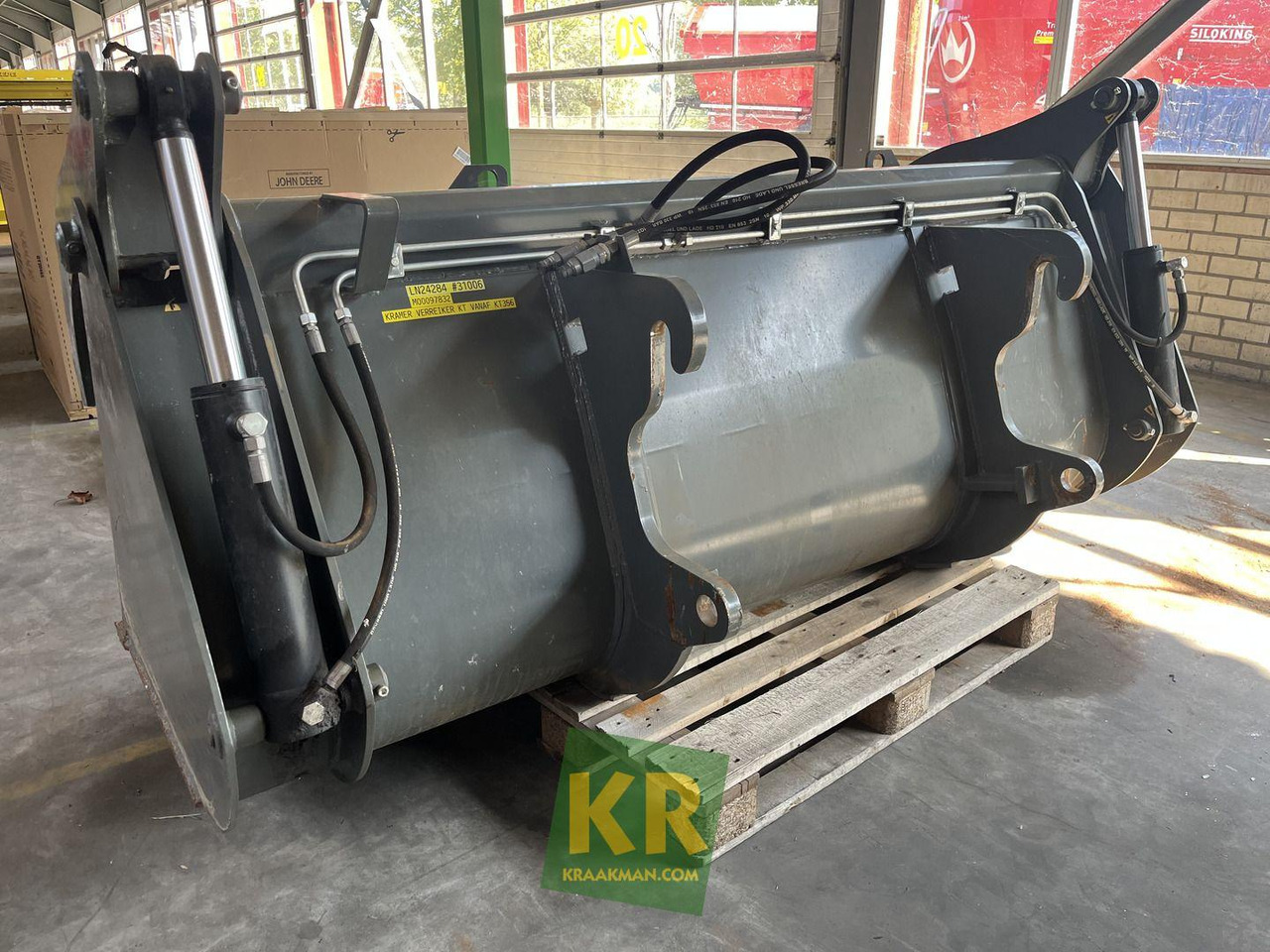 Kramer Voorzetstukken - Ковш для погрузчика: фото 2 Kramer Voorzetstukken - Ковш для погрузчика: фото 2