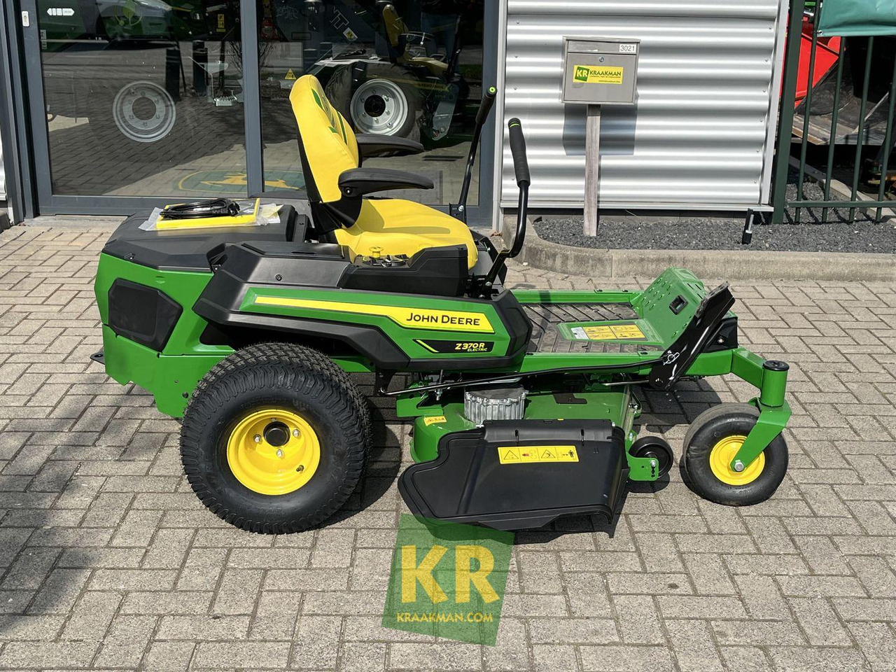 Z370R ELECTRIC John Deere - Газонокосилка: фото 5 Z370R ELECTRIC John Deere - Газонокосилка: фото 5