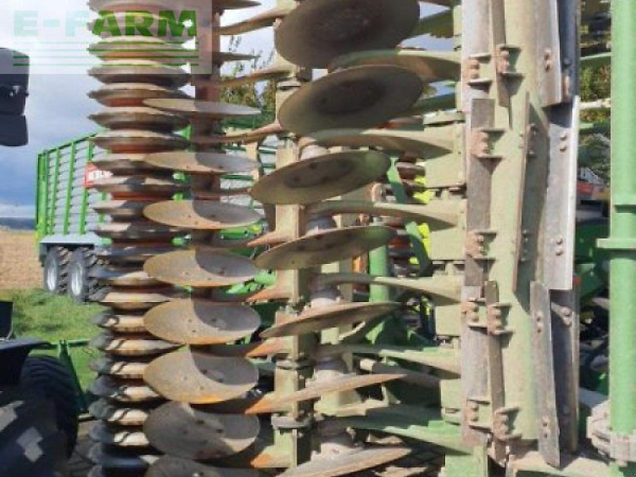 Amazone catros xl 6003-2 + messerwalze - Дисковая борона: фото 4 Amazone catros xl 6003-2 + messerwalze - Дисковая борона: фото 4