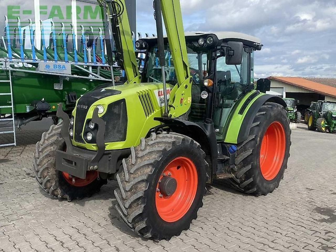 CLAAS arion 420 - Трактор: фото 3 CLAAS arion 420 - Трактор: фото 3