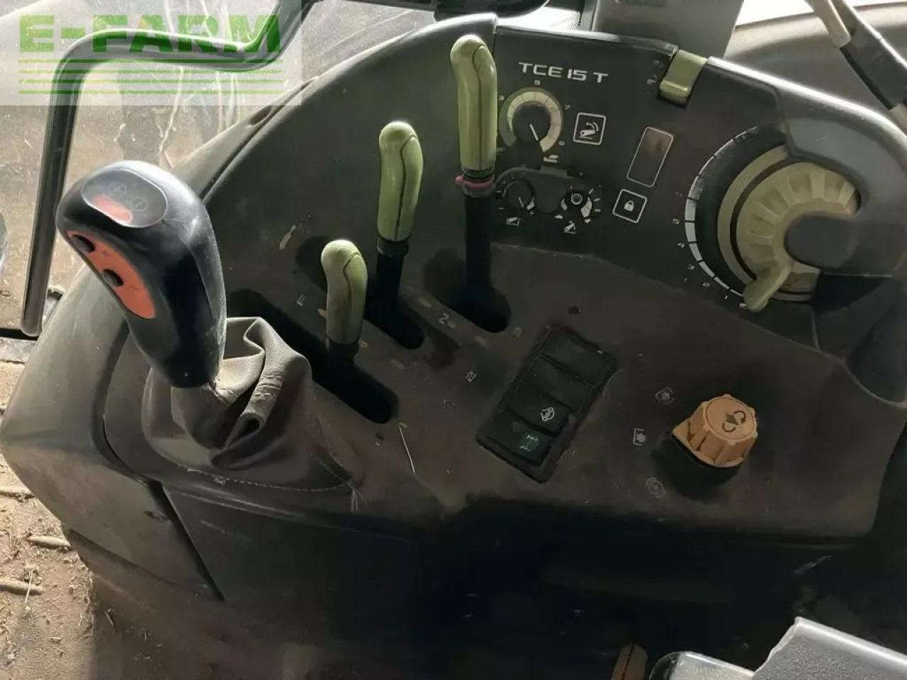 Трактор CLAAS arion 620 c C: фото 6