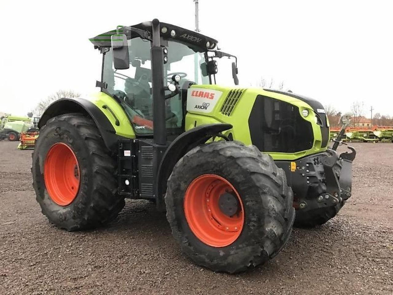 CLAAS axion 810 - Трактор: фото 3 CLAAS axion 810 - Трактор: фото 3