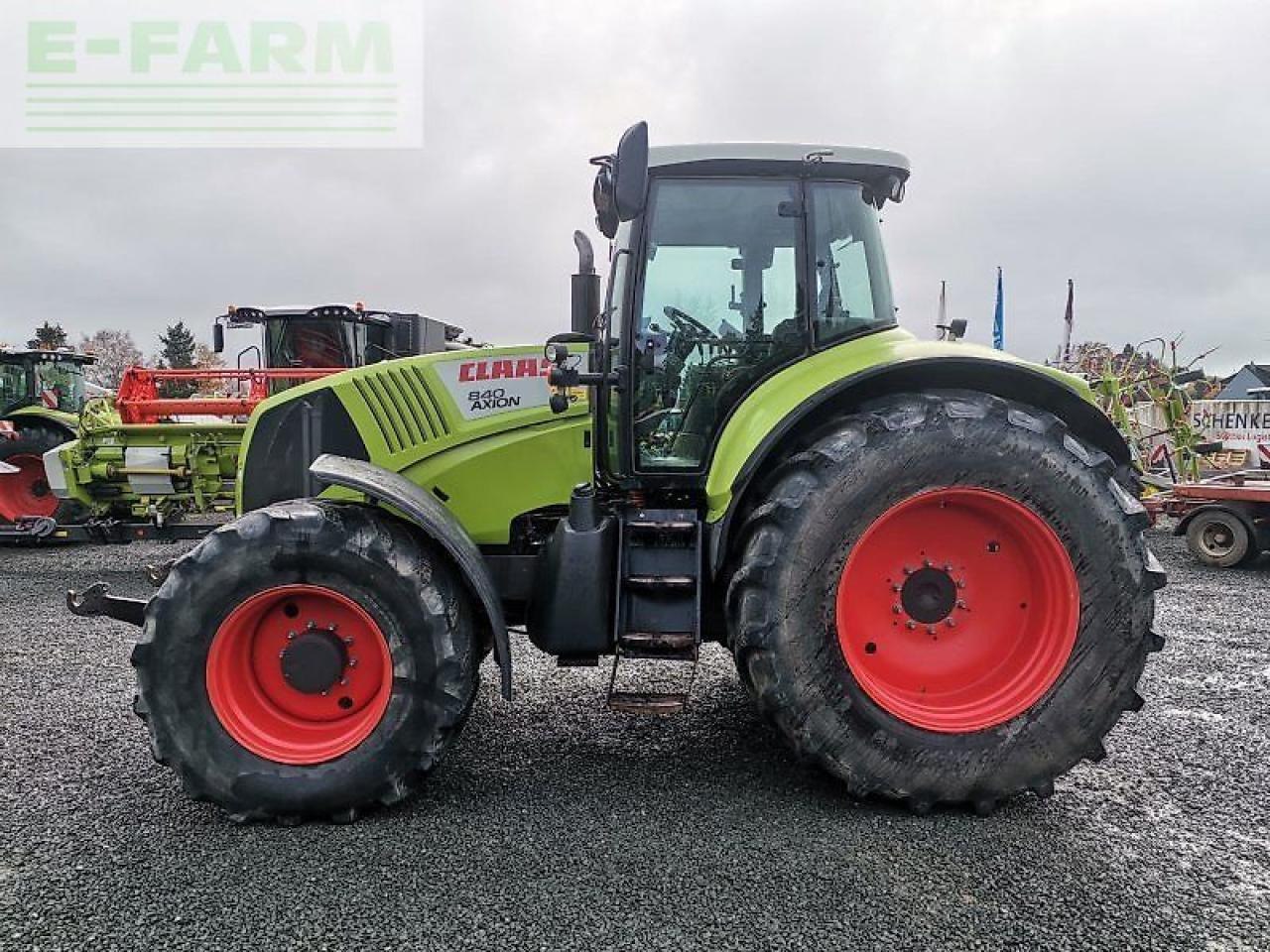 CLAAS axion 840 hexashift HEXASHIFT - Трактор: фото 5 CLAAS axion 840 hexashift HEXASHIFT - Трактор: фото 5