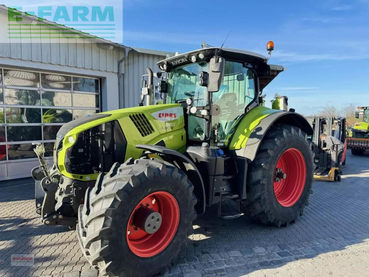CLAAS axion 870 cmatic cis+ CMATIC CIS+ - Трактор: фото 1 CLAAS axion 870 cmatic cis+ CMATIC CIS+ - Трактор: фото 1