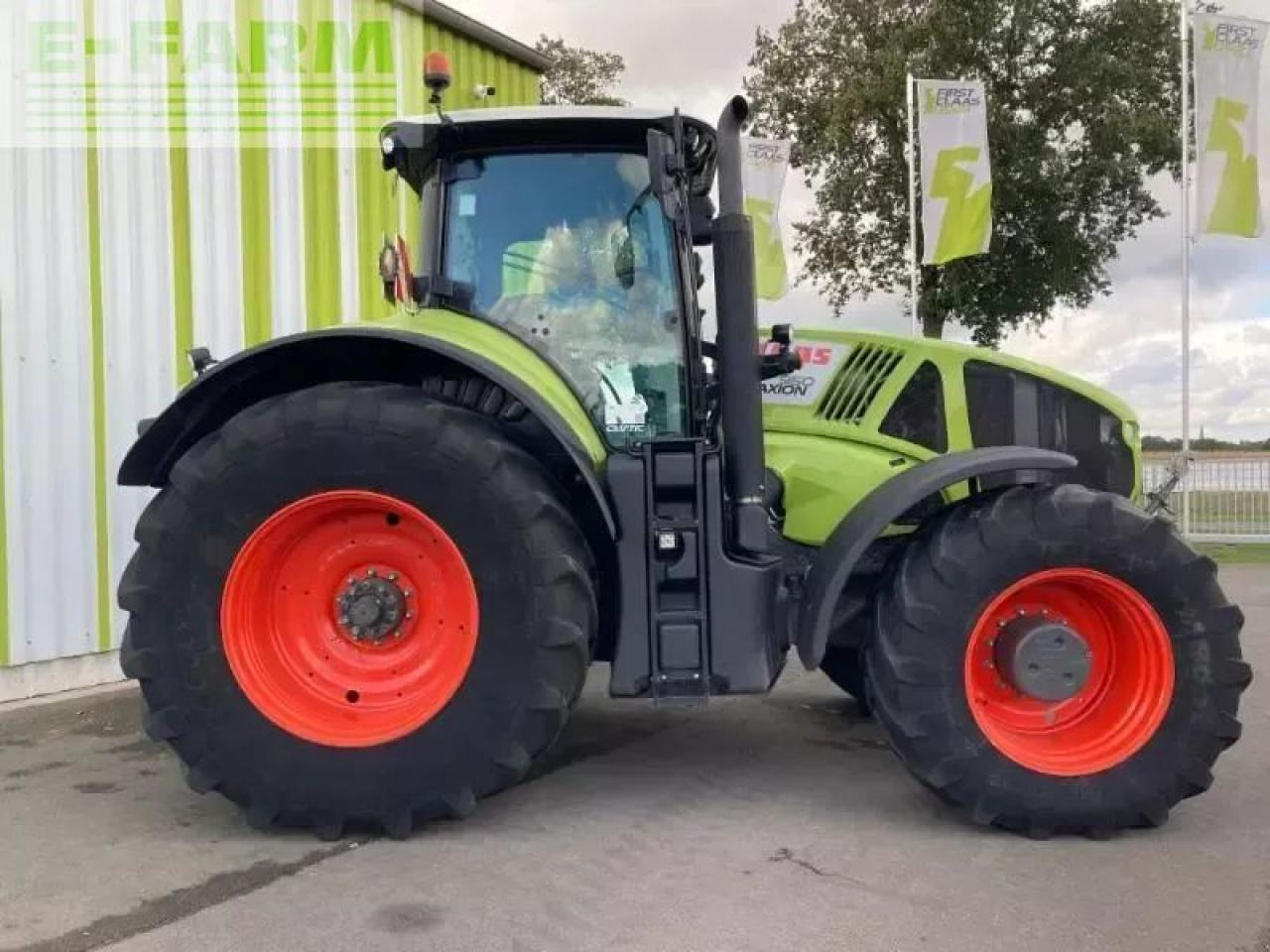 CLAAS axion 950 cmatic cebis CMATIC CEBIS - Трактор: фото 5 CLAAS axion 950 cmatic cebis CMATIC CEBIS - Трактор: фото 5