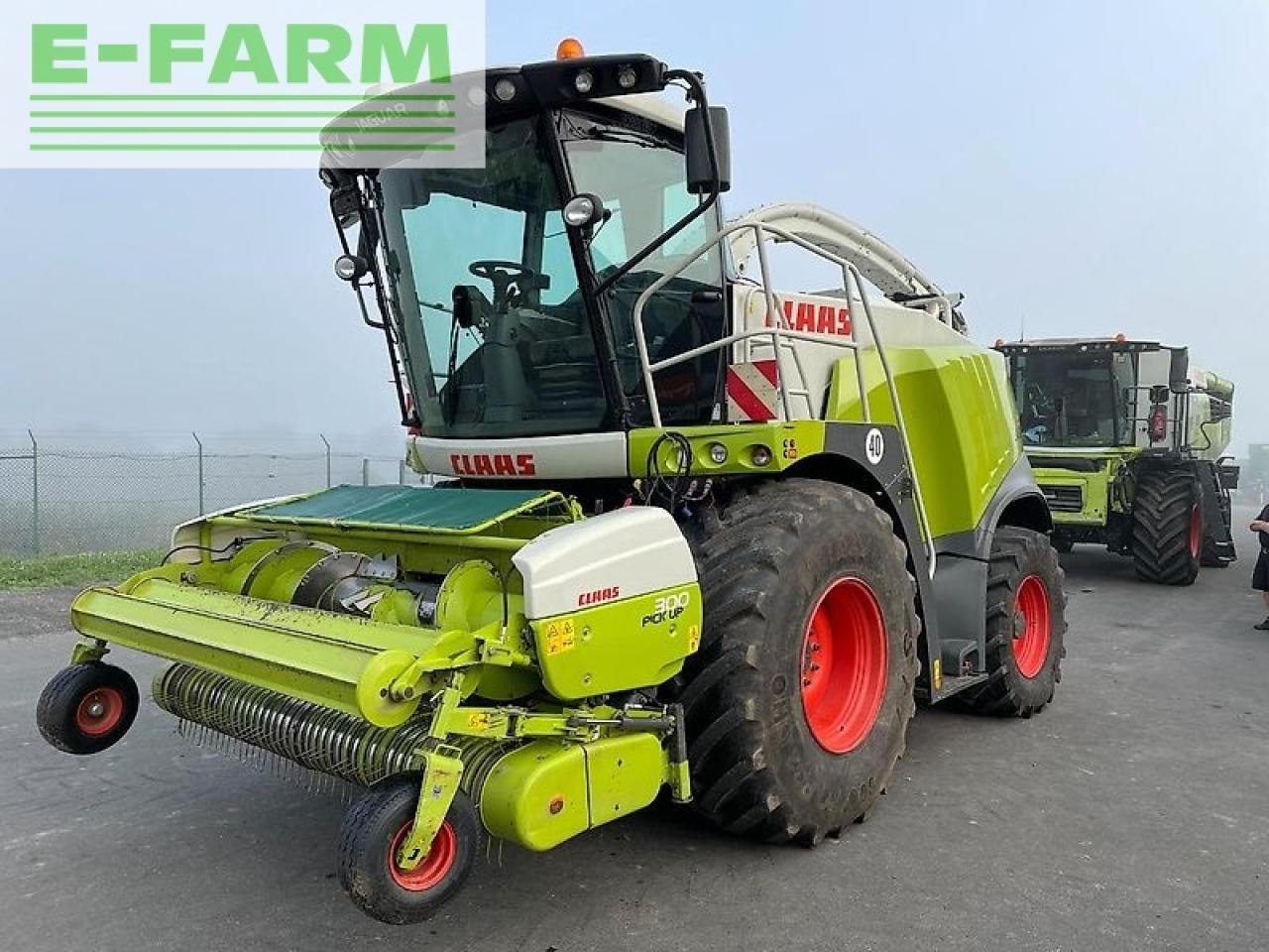 CLAAS jaguar 950 497 allrad mit pick-up - Кормоуборочный комбайн: фото 2 CLAAS jaguar 950 497 allrad mit pick-up - Кормоуборочный комбайн: фото 2