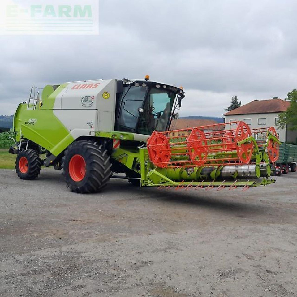 CLAAS tucano 440 - Зерноуборочный комбайн: фото 3 CLAAS tucano 440 - Зерноуборочный комбайн: фото 3