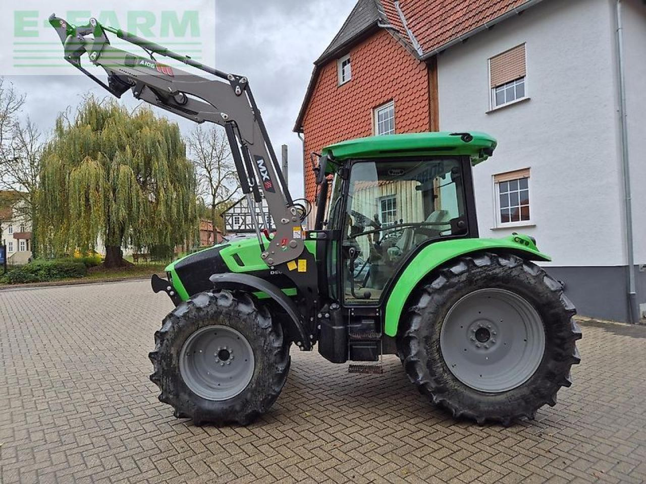 Deutz-Fahr 5105.4 g mit frontlader - Трактор: фото 4 Deutz-Fahr 5105.4 g mit frontlader - Трактор: фото 4