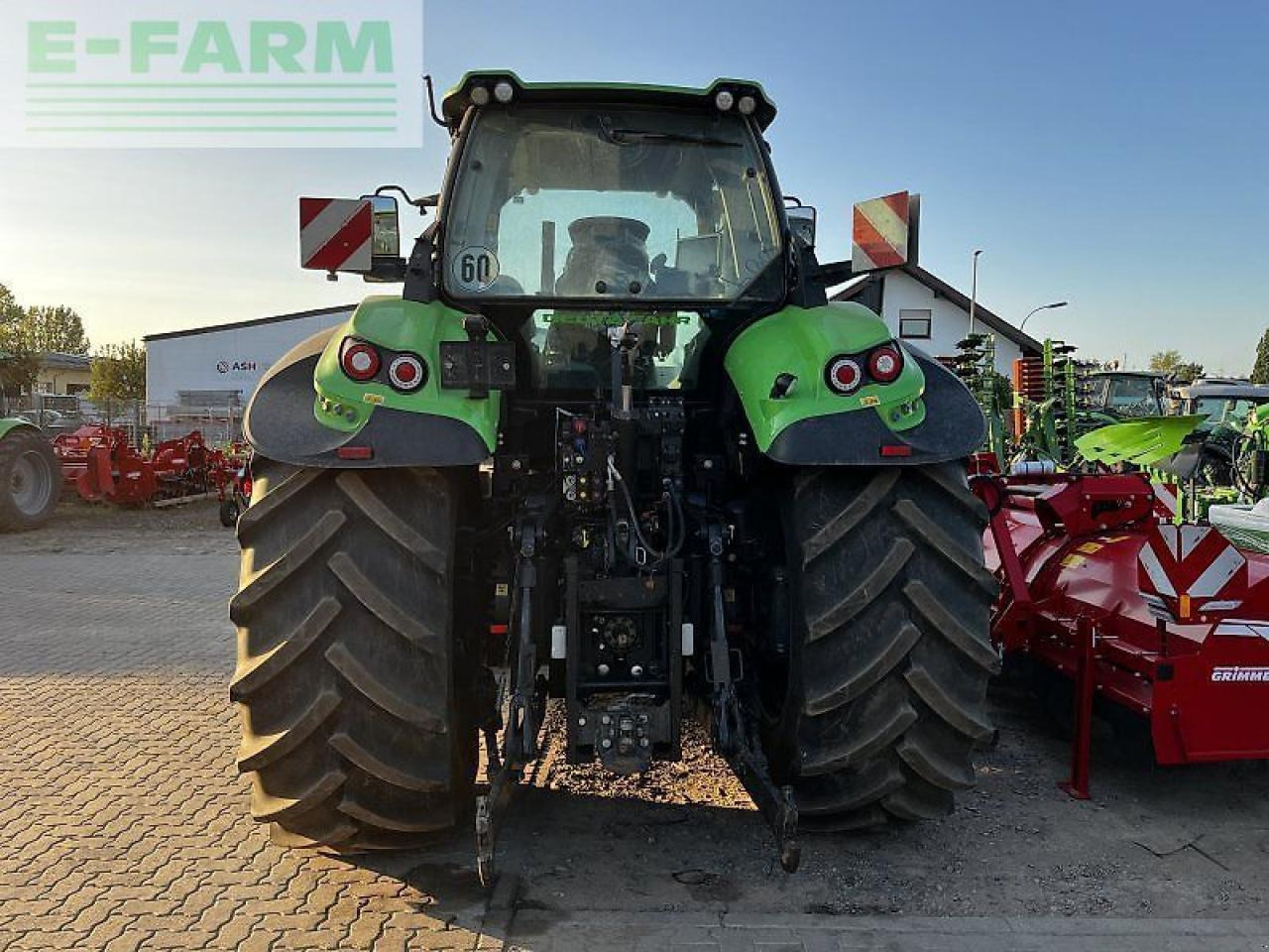 Deutz-Fahr agrotron 8280 ttv TTV - Трактор: фото 3 Deutz-Fahr agrotron 8280 ttv TTV - Трактор: фото 3