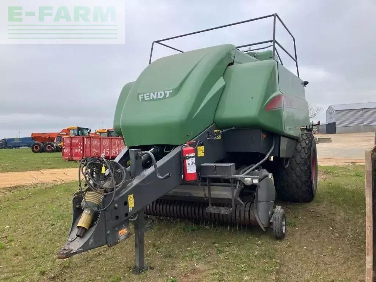 Fendt 12130 n - Пресс-подборщик тюковый: фото 1 Fendt 12130 n - Пресс-подборщик тюковый: фото 1