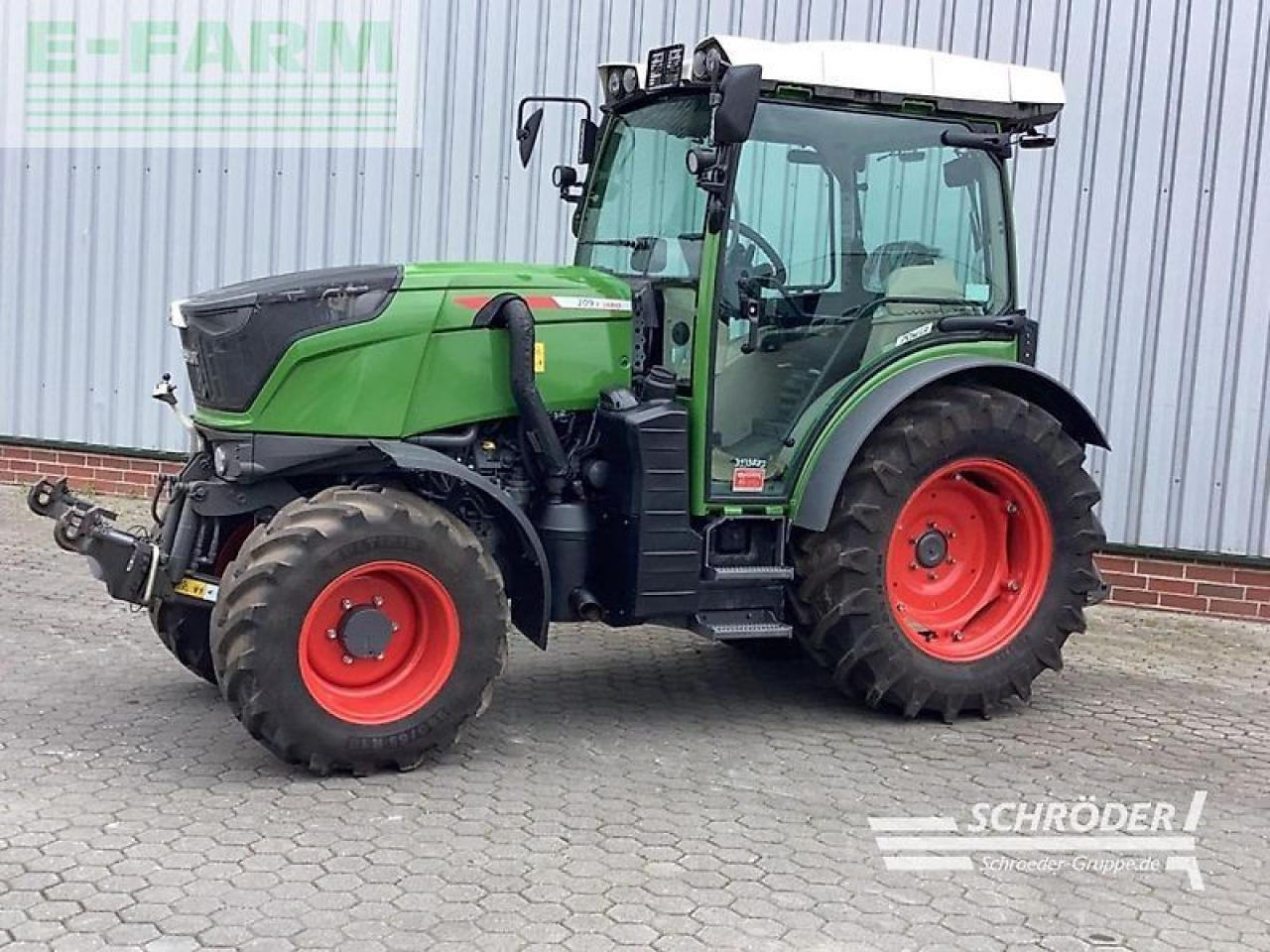 Fendt 209 f vario gen3 power F - Трактор: фото 1 Fendt 209 f vario gen3 power F - Трактор: фото 1