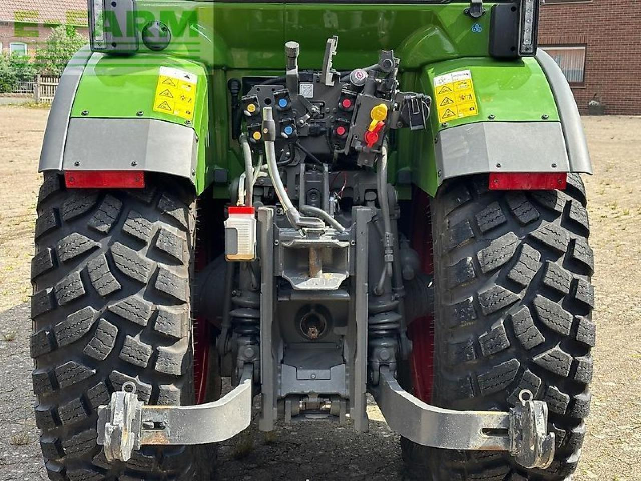 Fendt 209 f vario profi plus setting2 F - Трактор: фото 4 Fendt 209 f vario profi plus setting2 F - Трактор: фото 4