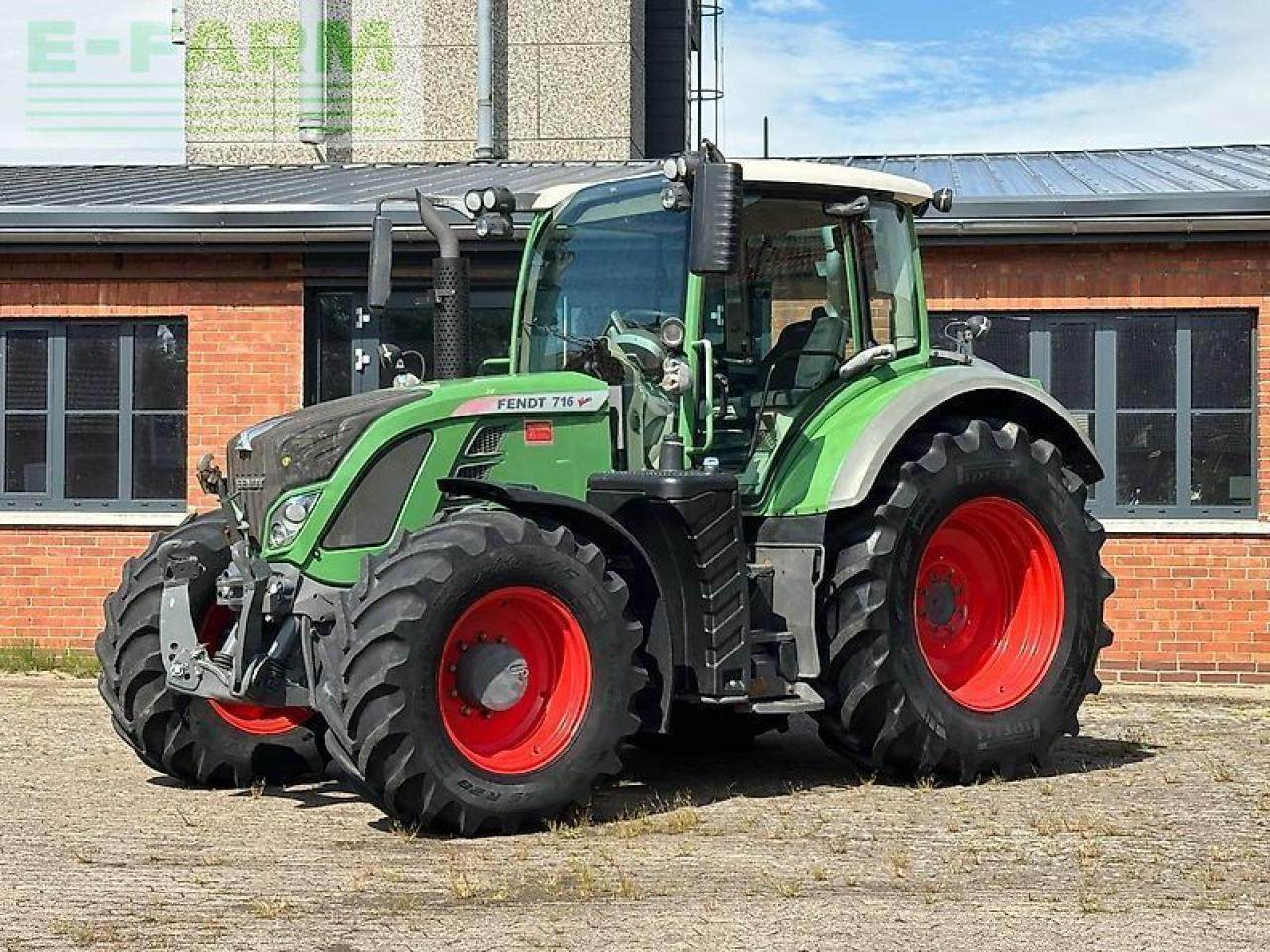 Fendt 716 vario scr profi plus *rtk* ProfiPlus - Трактор: фото 2 Fendt 716 vario scr profi plus *rtk* ProfiPlus - Трактор: фото 2