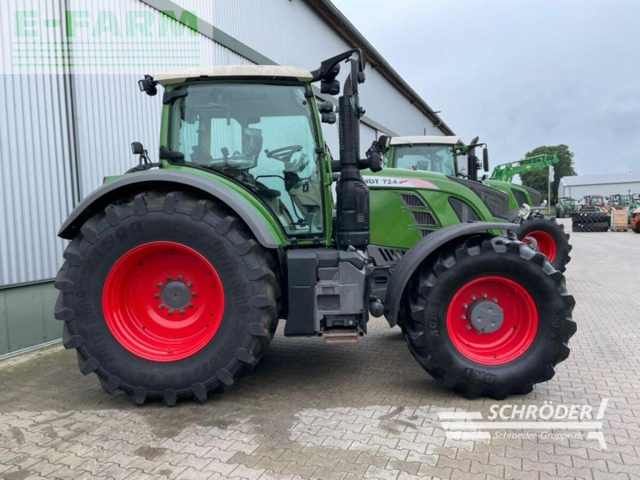 Fendt 724 s4 power plus rtk - Трактор: фото 2 Fendt 724 s4 power plus rtk - Трактор: фото 2