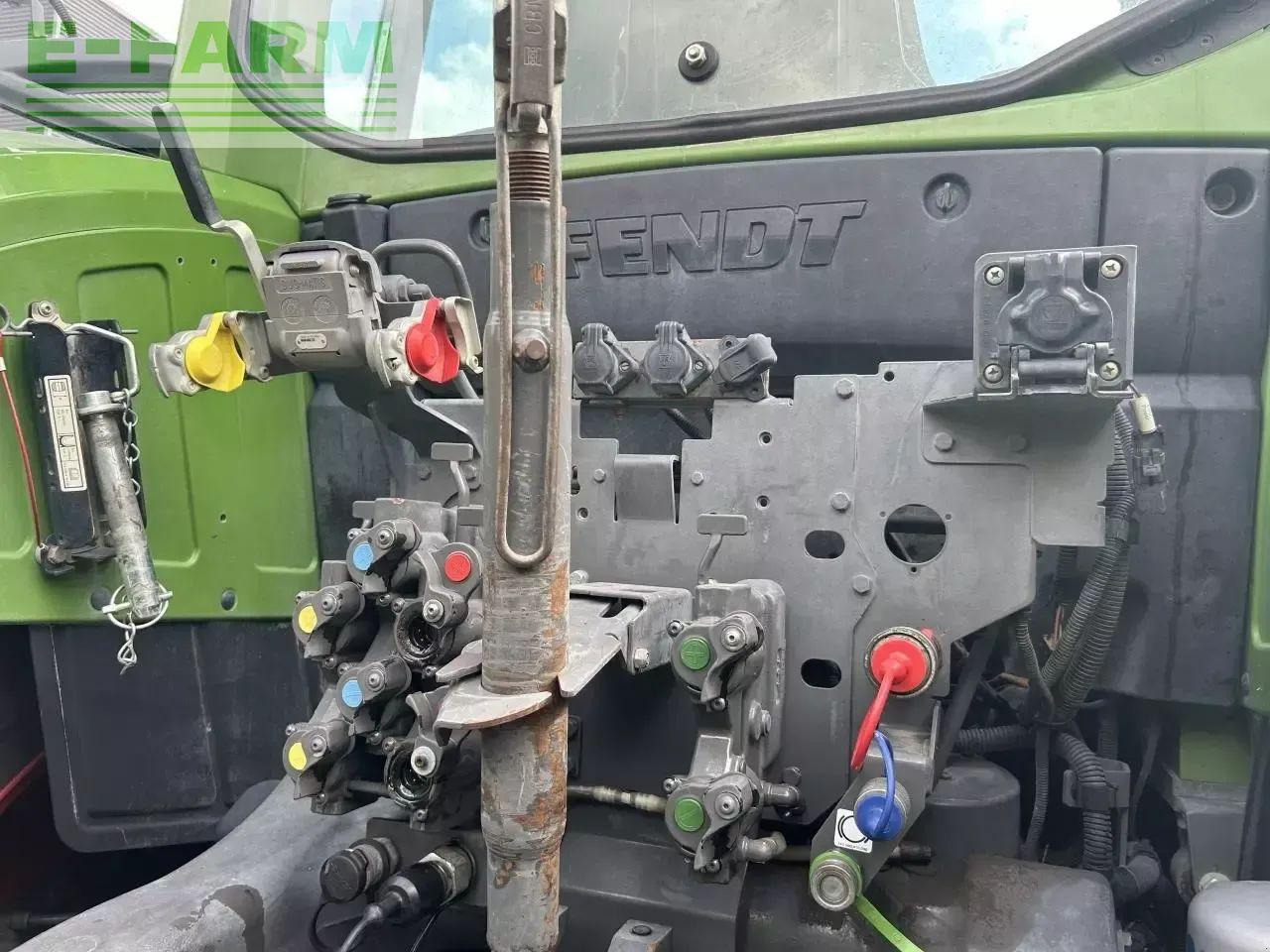 Fendt 724 vario s4 - Трактор: фото 4 Fendt 724 vario s4 - Трактор: фото 4