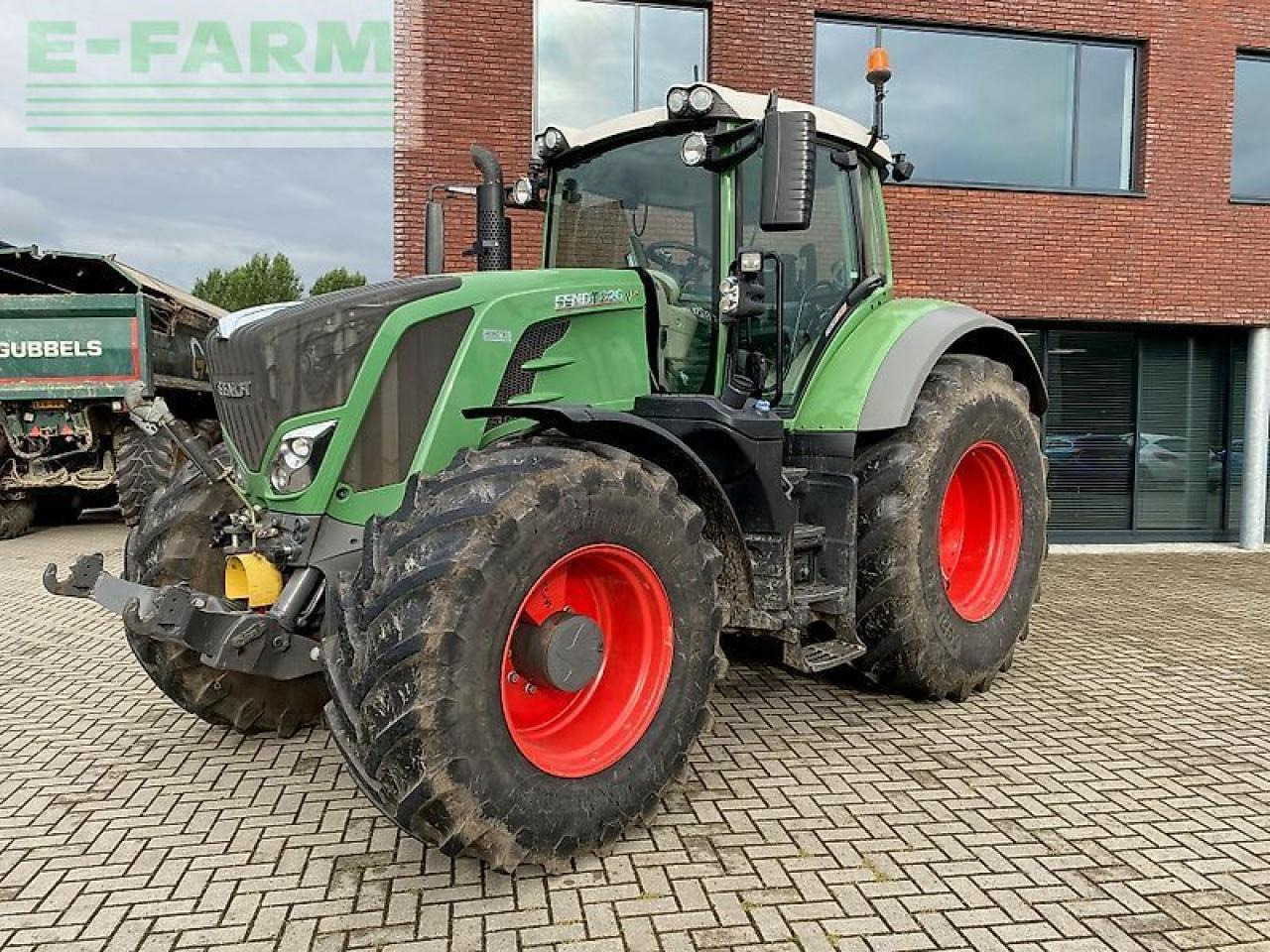 Fendt 826 vario - Трактор: фото 1 Fendt 826 vario - Трактор: фото 1