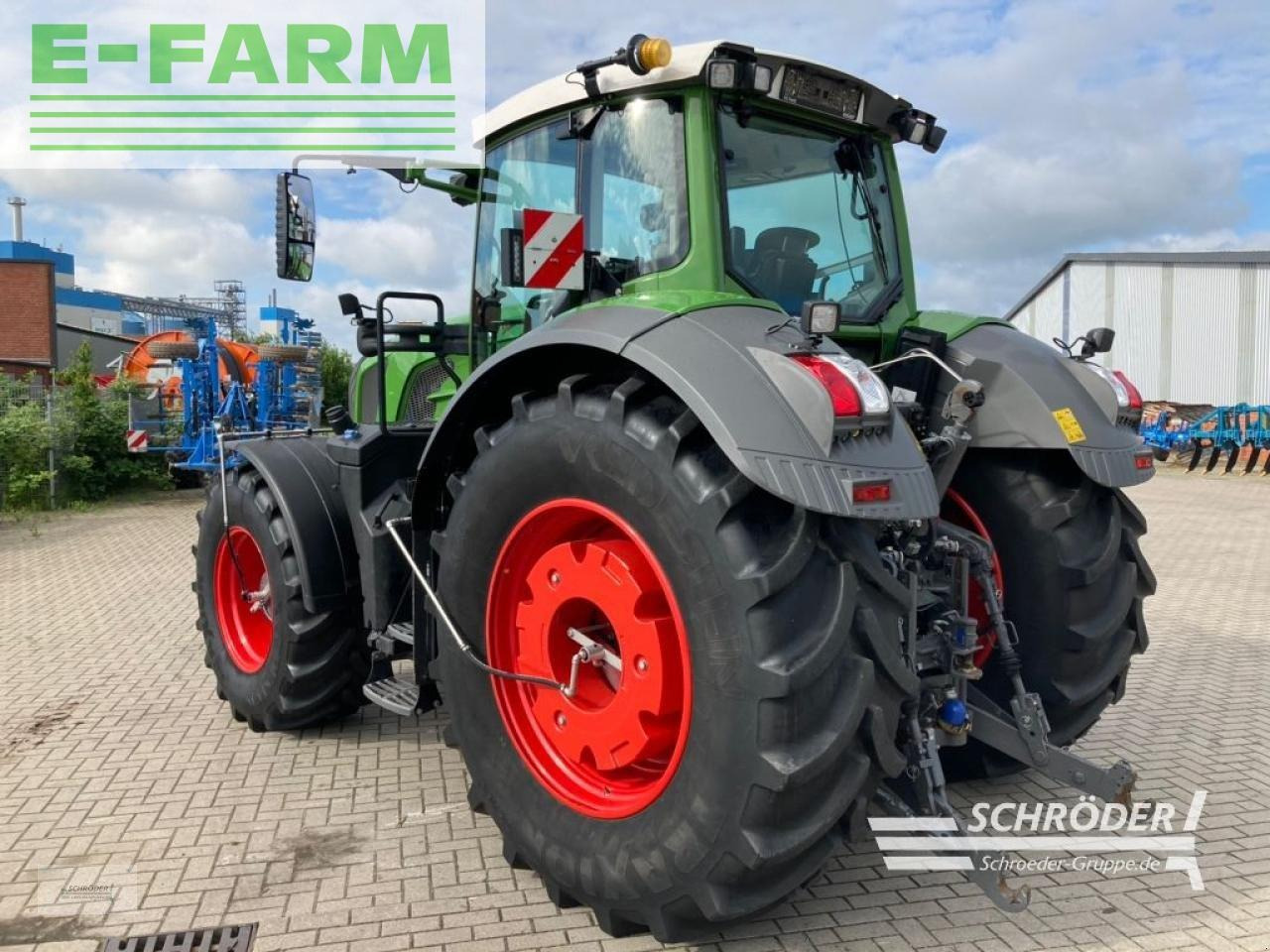 Fendt 828 s4 profi plus ProfiPlus - Трактор: фото 3 Fendt 828 s4 profi plus ProfiPlus - Трактор: фото 3