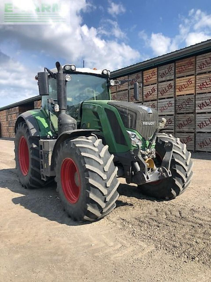Fendt 828 vario 2014 - Трактор: фото 2 Fendt 828 vario 2014 - Трактор: фото 2